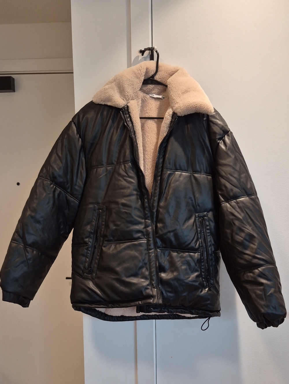 Zara Men's Black Faux Leather Puffer Jacket with Cream Sherpa Lining